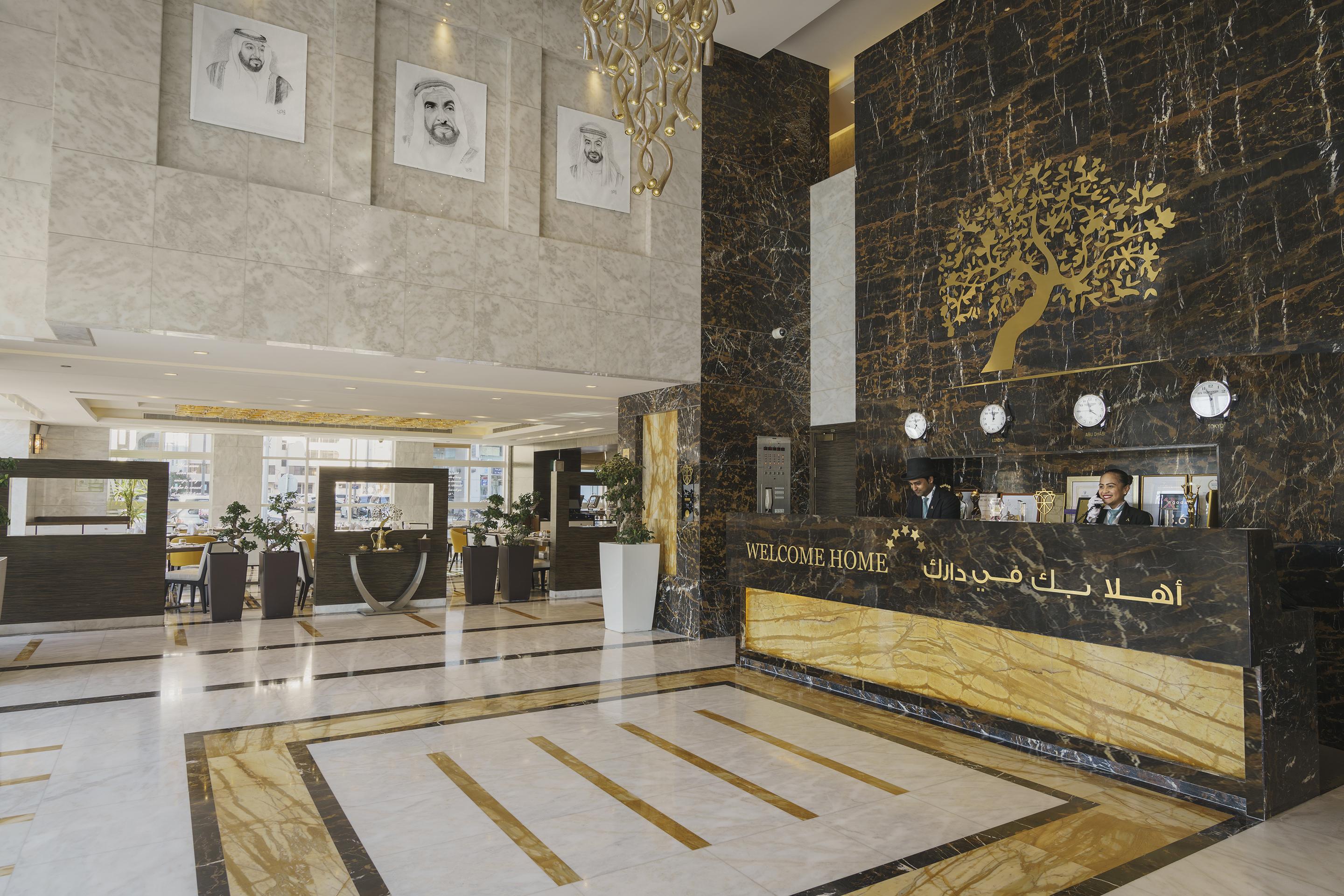 Hotel Jannah Burj Al Sarab Abu Dhabi Esterno foto Lobby