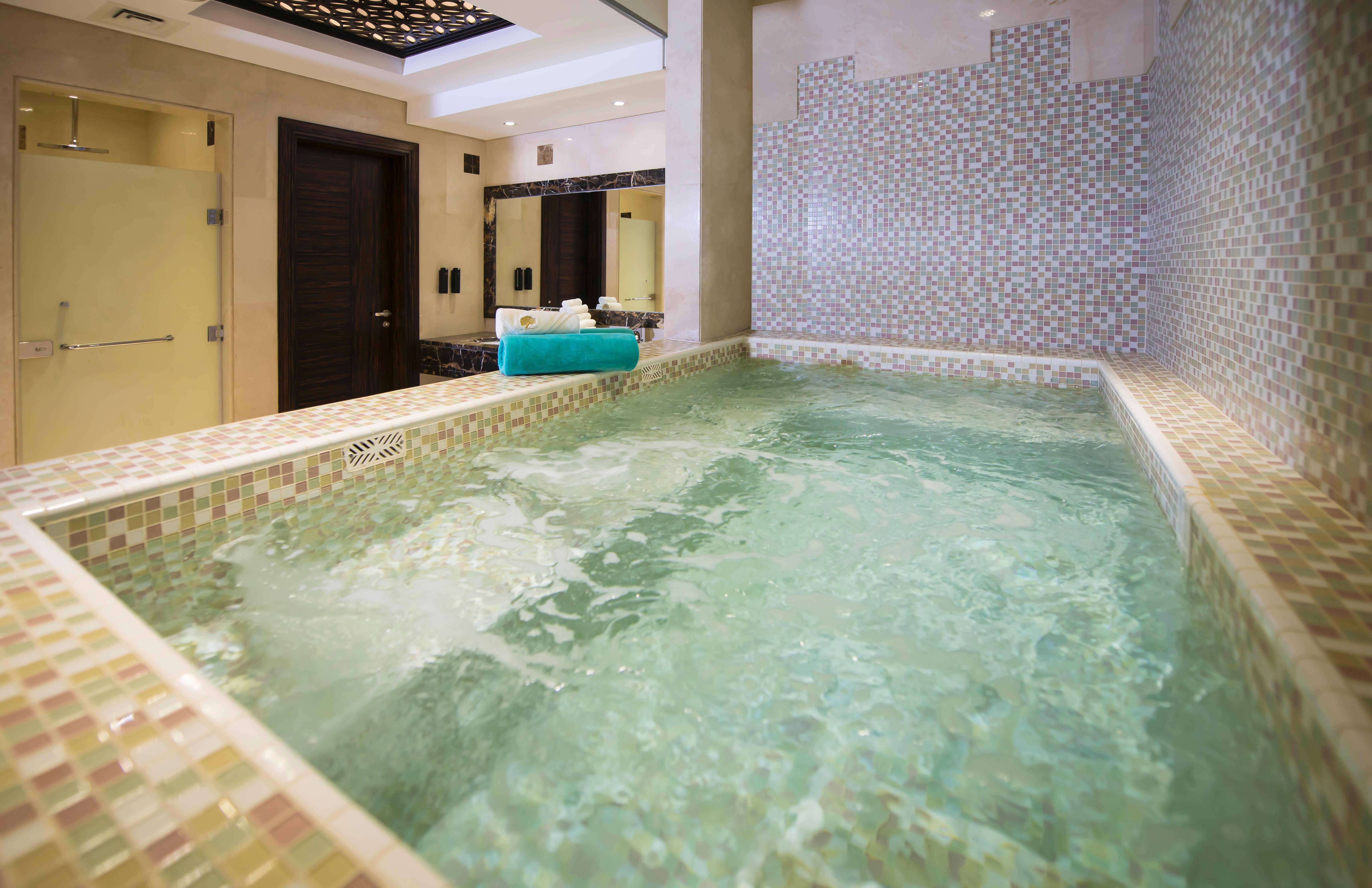 Hotel Jannah Burj Al Sarab Abu Dhabi Esterno foto A spa in a hotel