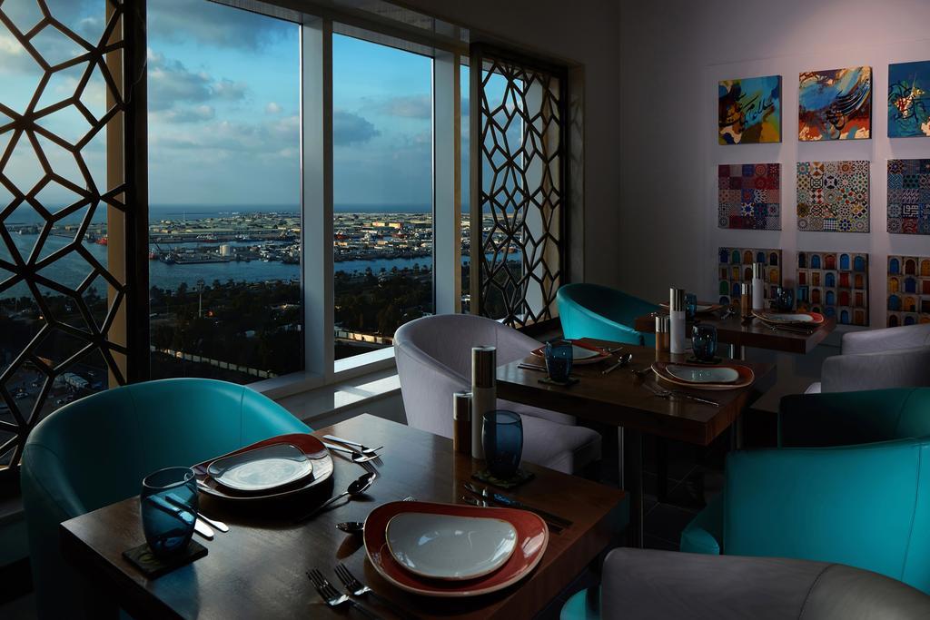 Hotel Jannah Burj Al Sarab Abu Dhabi Esterno foto The restaurant